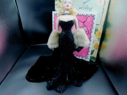 1997 BLONDE GENE DOLL WEARING SPARKLING SEDUCTION OUTFIT, FURRY WRAP, HEELS 94394
